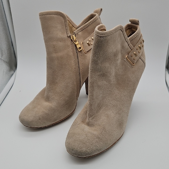 Latigo Shoes - Latigo Beige Suede Ankle Boots with Gold Accents